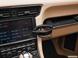  Cup holders photo